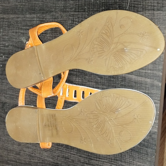 Bumper Gladiator Sandals - Picture 4 of 5